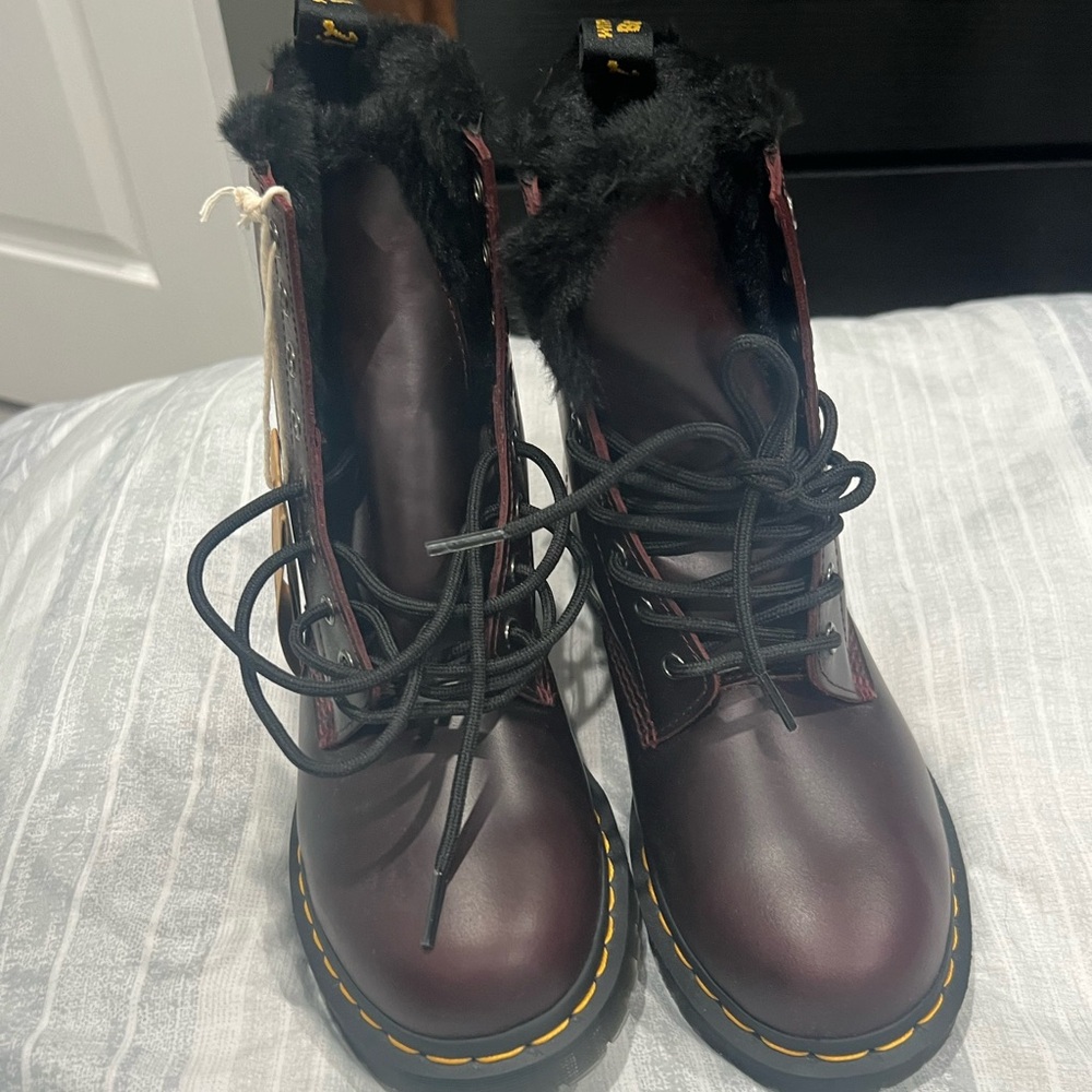 Dr. Martens - Picture 4 of 4